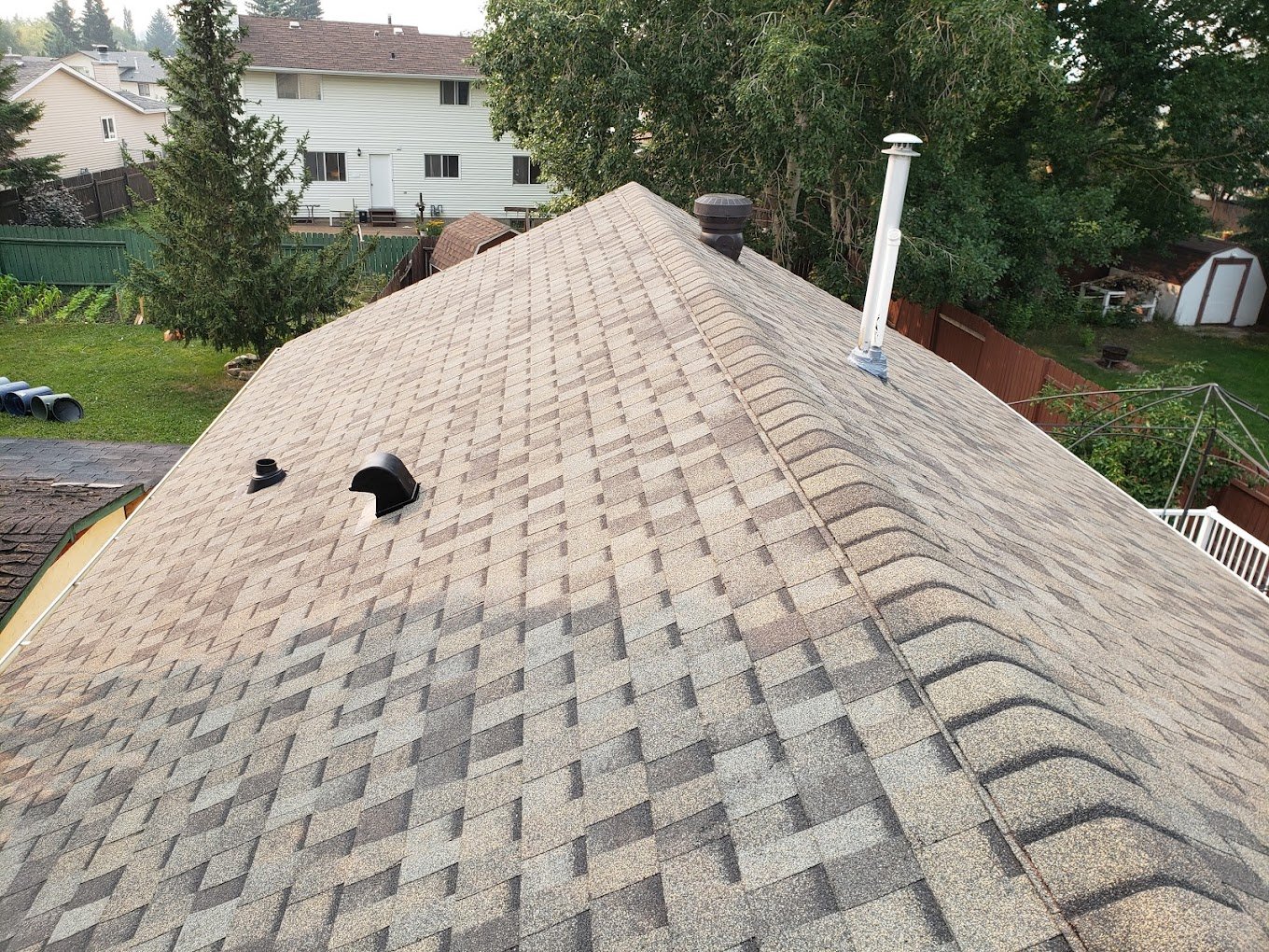 Licensed roofing company Edmonton Alberta