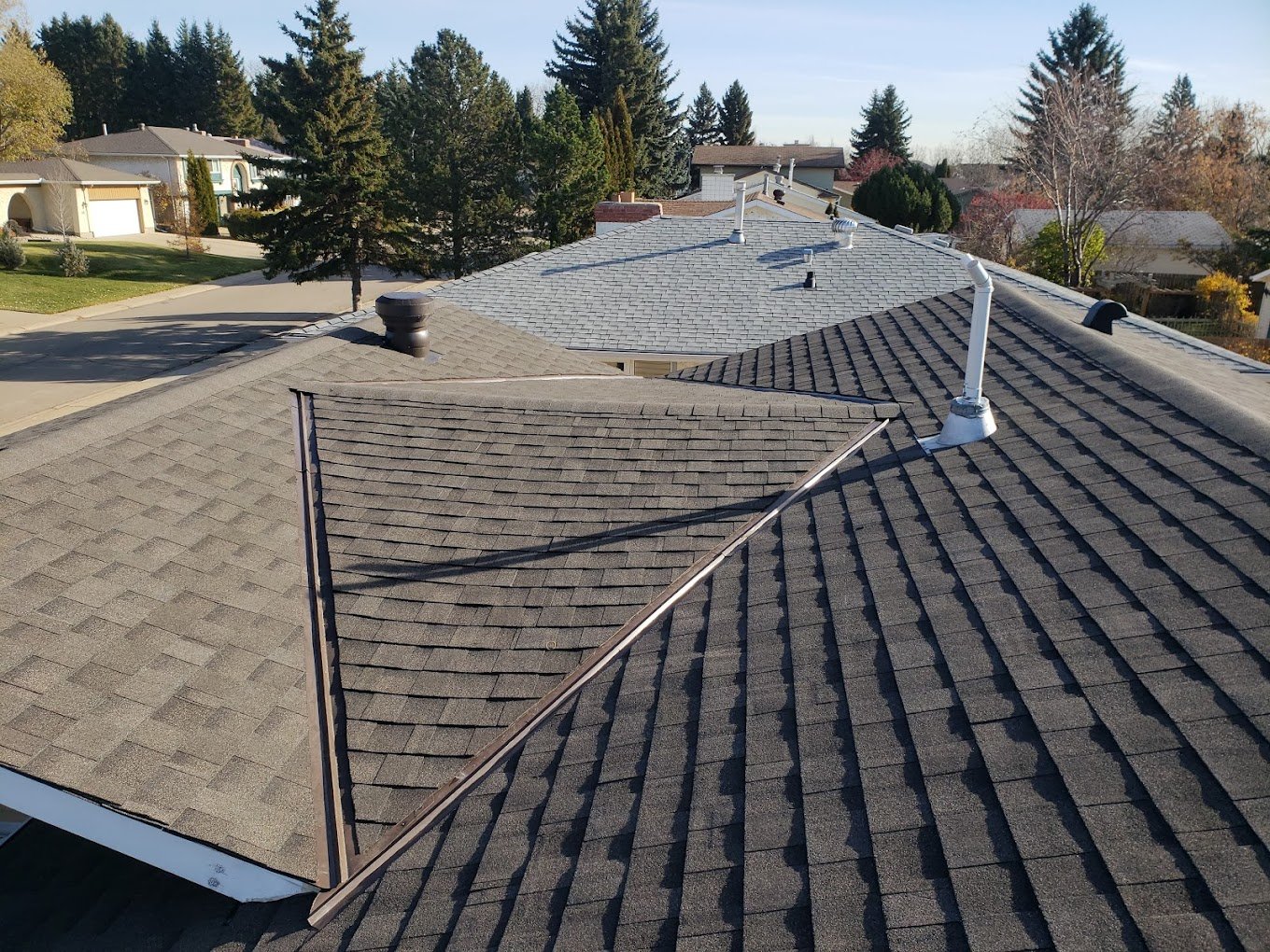 Edmonton roof installers professional team