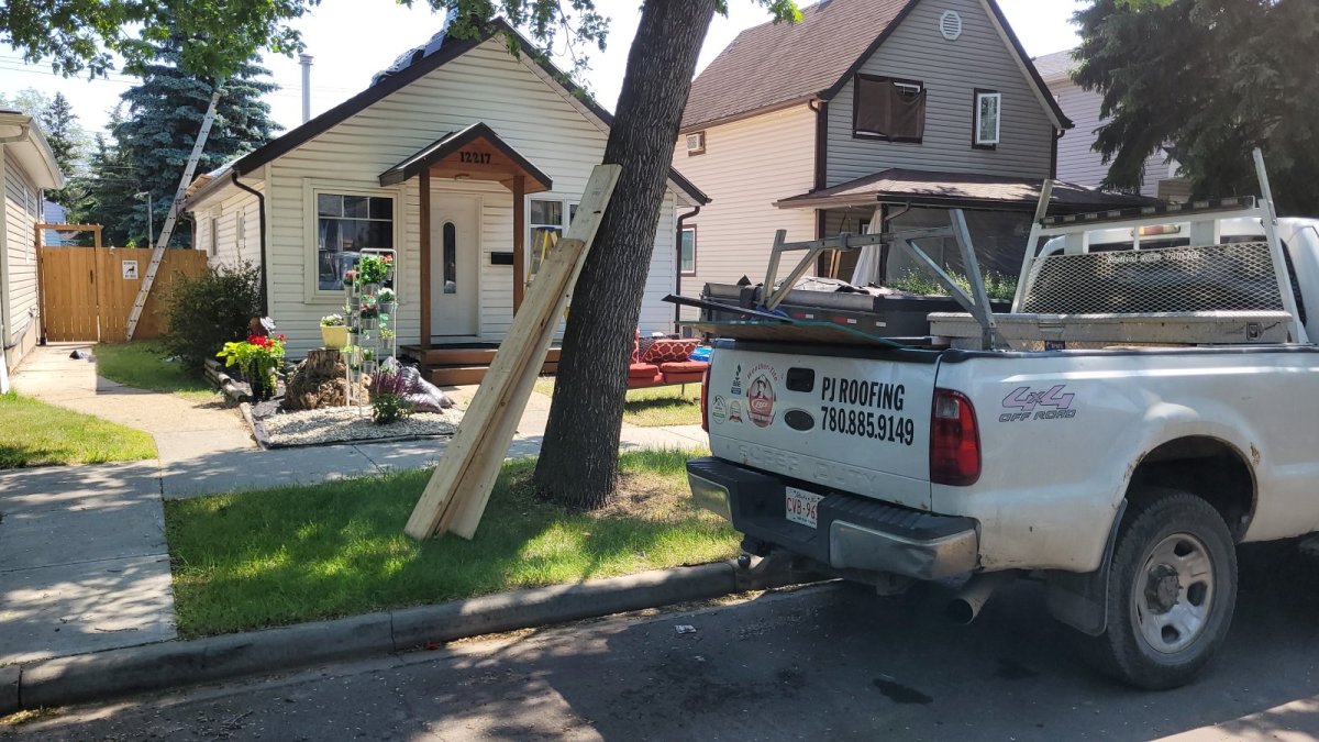 professional roof repair in edmonton
