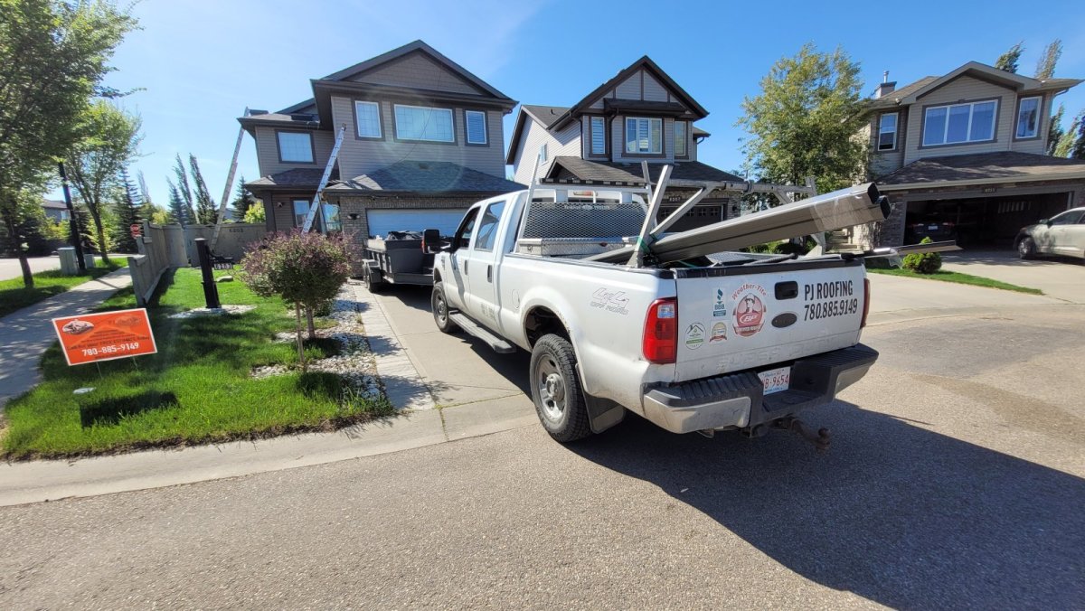 professional roof repair in edmonton